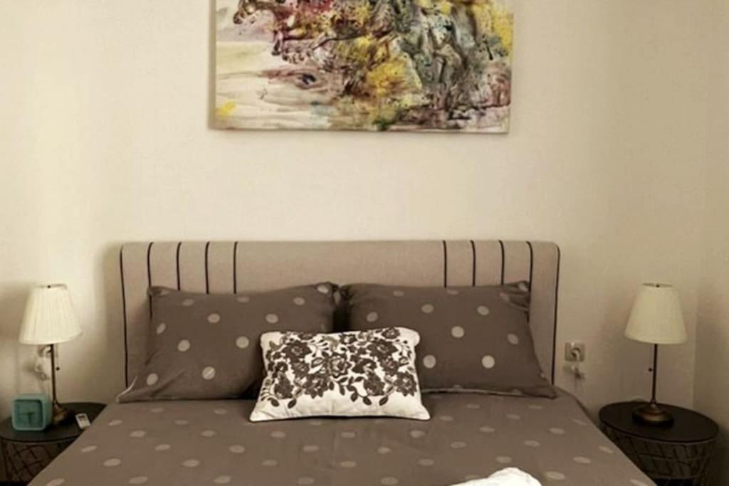 Lijepo Ureden Stan U Centru Grada Apartamento Knin Exterior foto